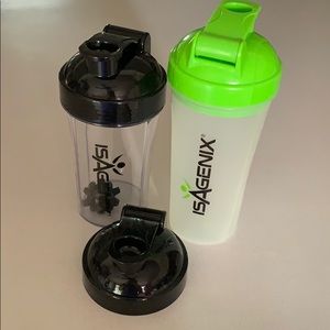 Isagenix Shaker Cups w/ Lids (2)